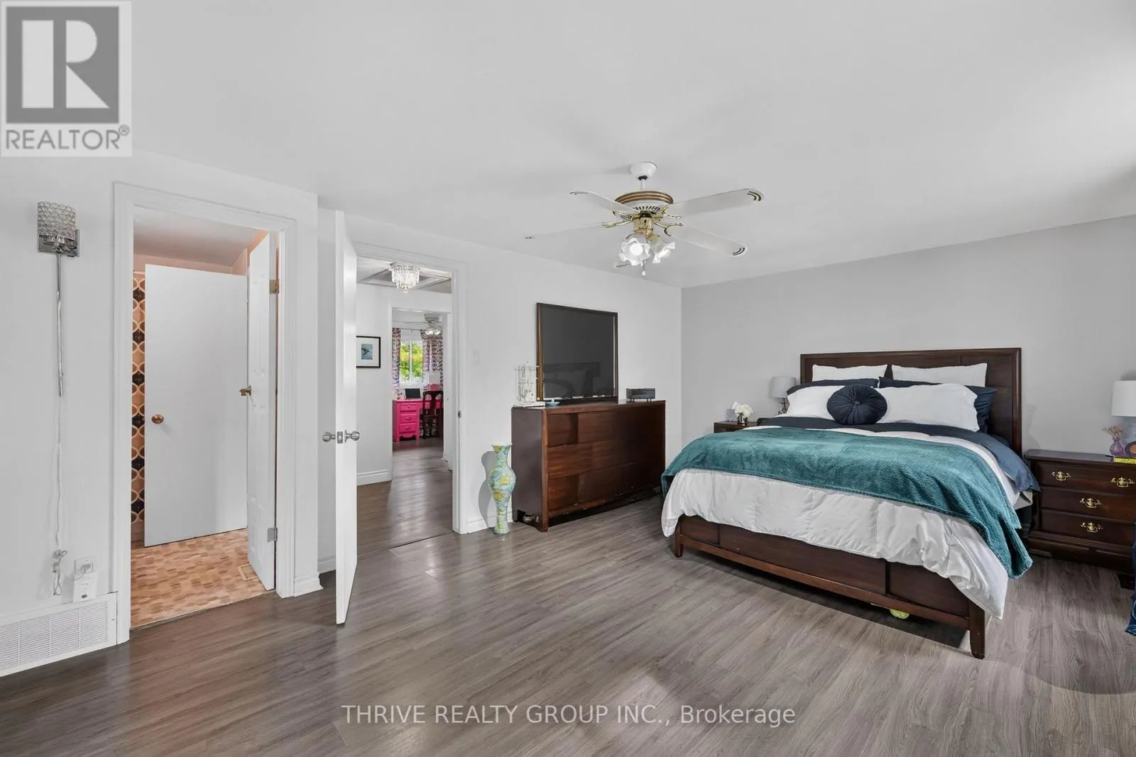34 - 300 SANDRINGHAM CRESCENT #34