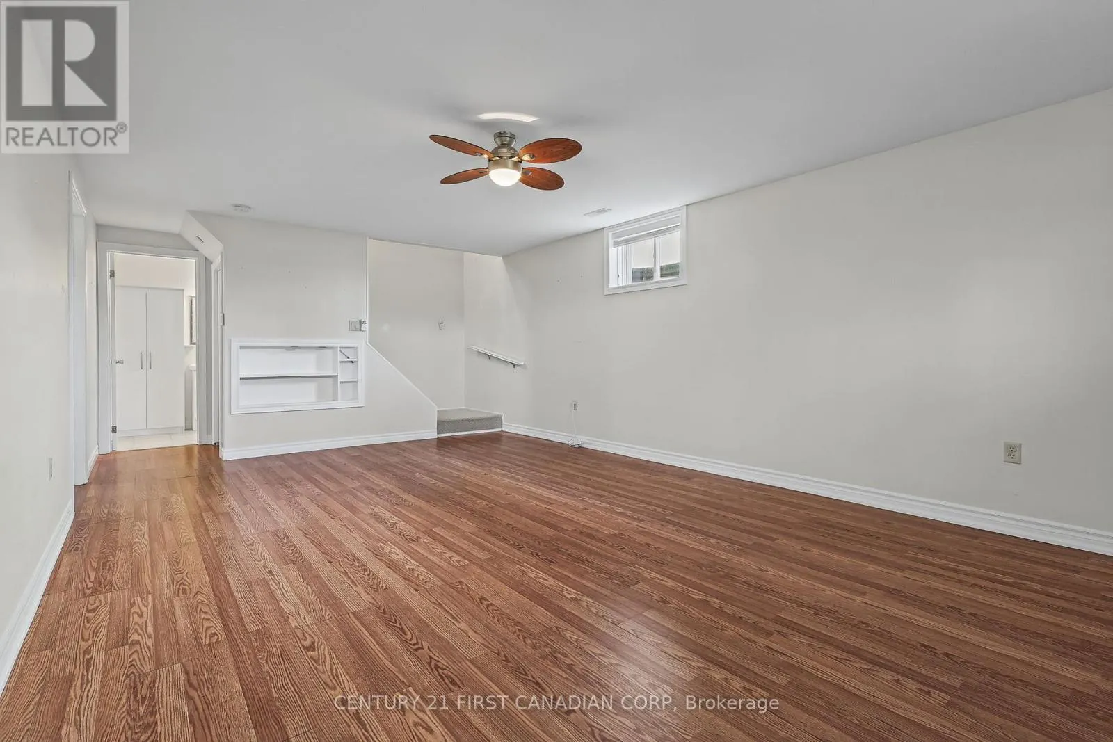 14 - 410 BURWELL ROAD #14