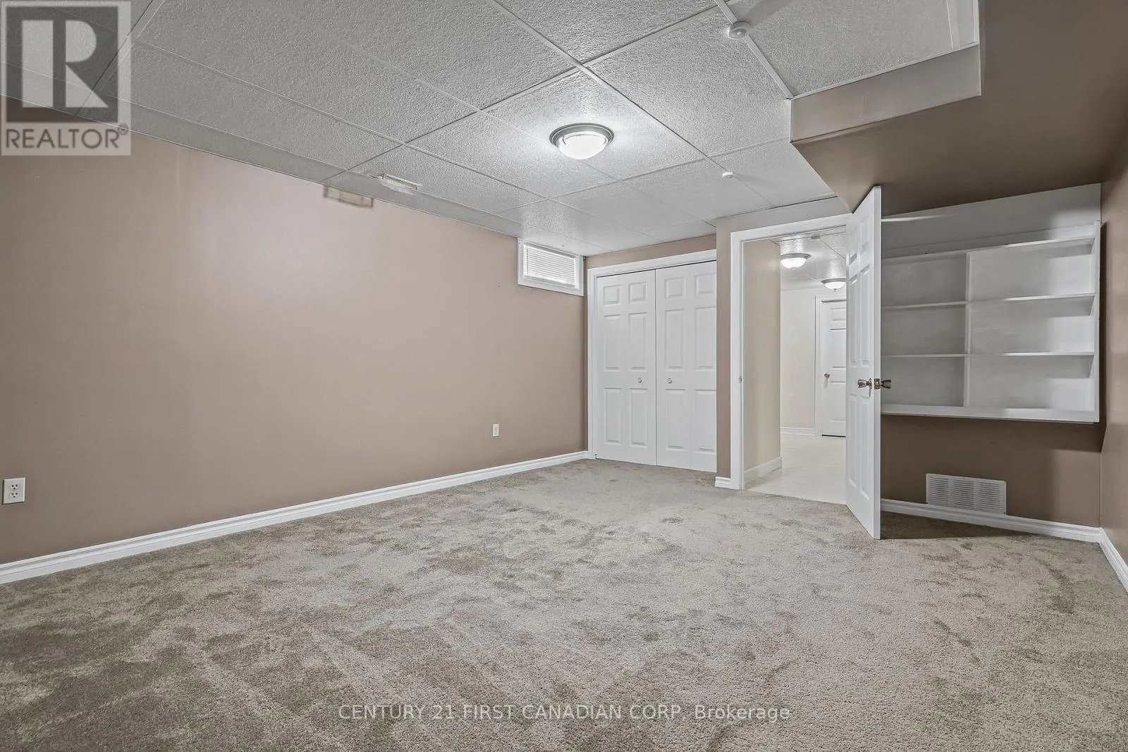 14 - 410 BURWELL ROAD #14
