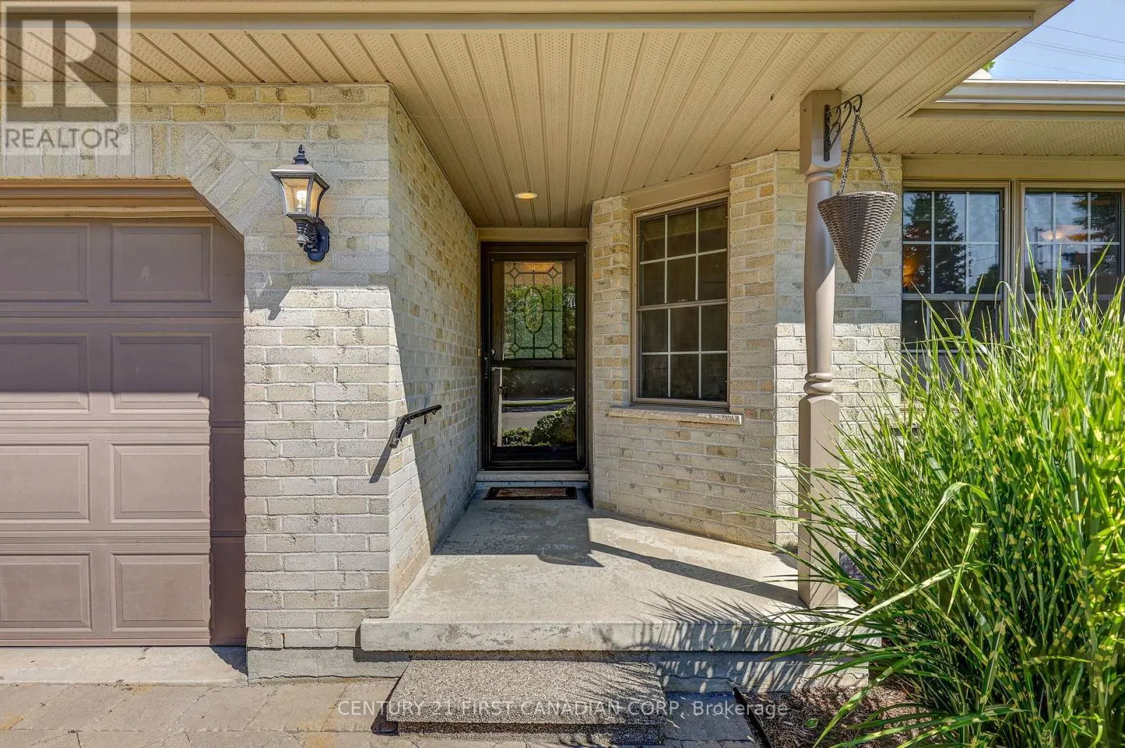 14 - 410 BURWELL ROAD #14