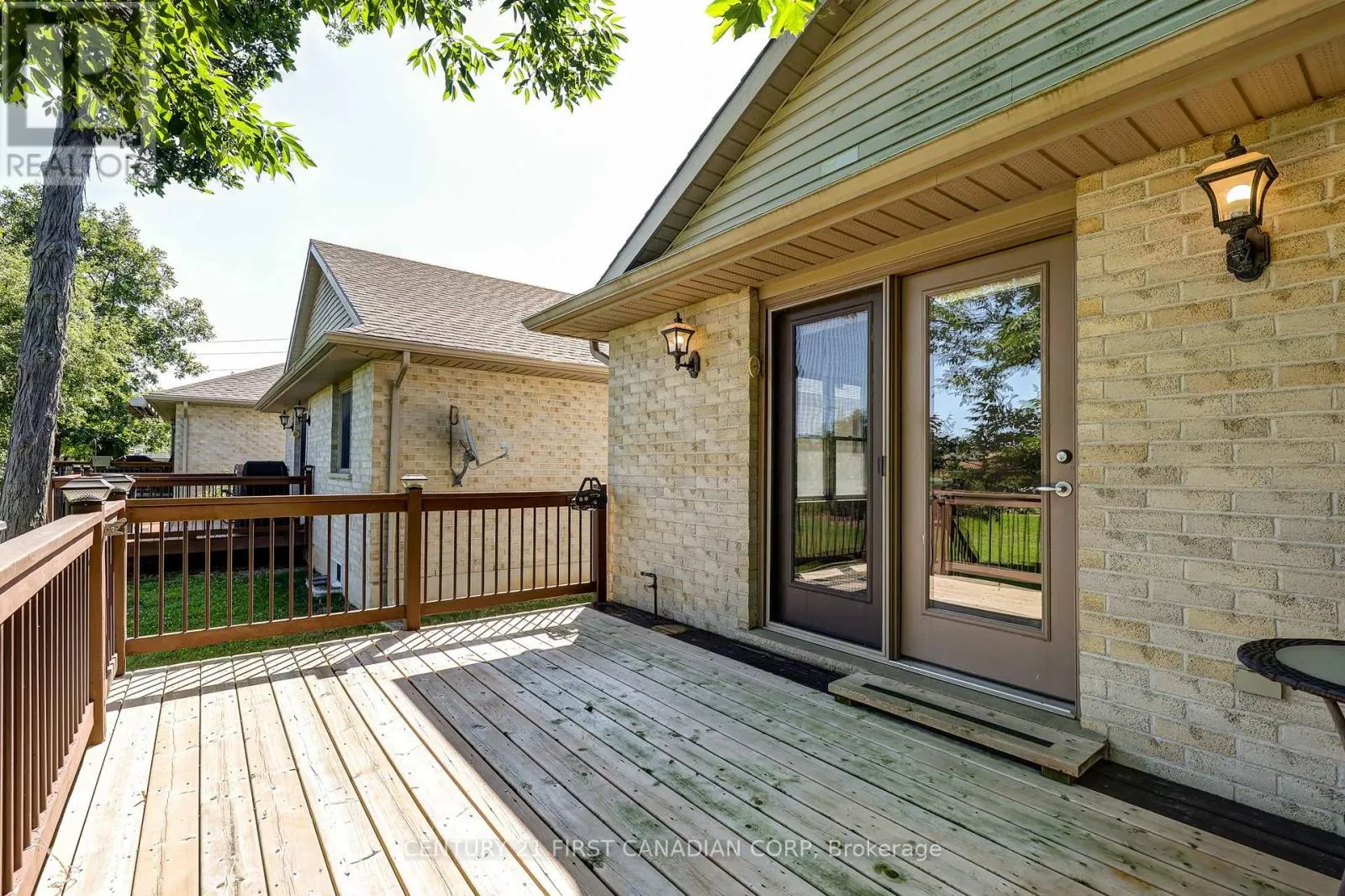 14 - 410 BURWELL ROAD #14