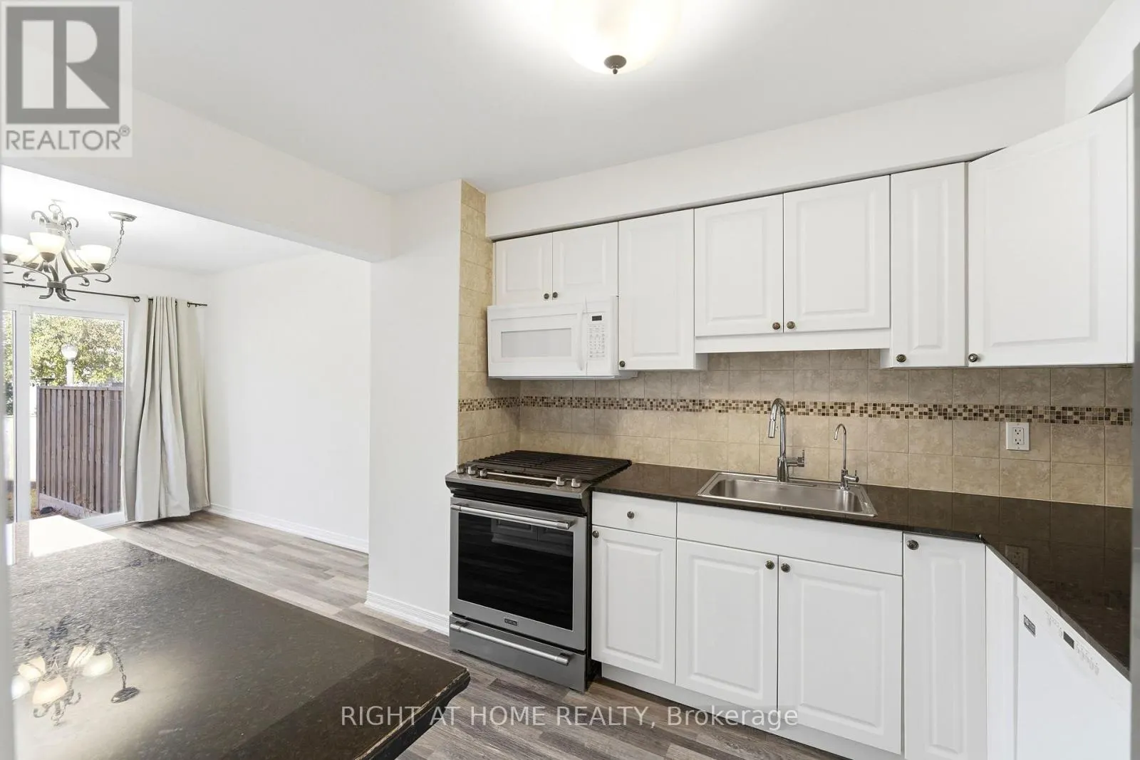 13 - 591 EIGHTH E