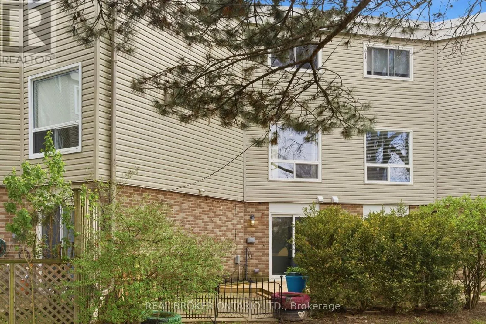46 - 60 ELMSDALE DRIVE