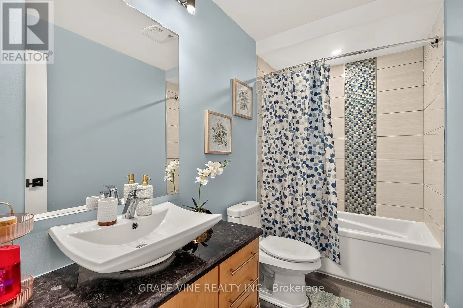 107 TARTAN DRIVE