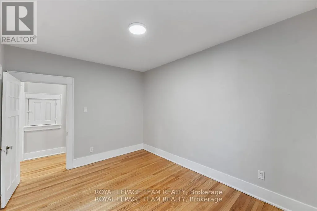 30 - 407 ELGIN STREET