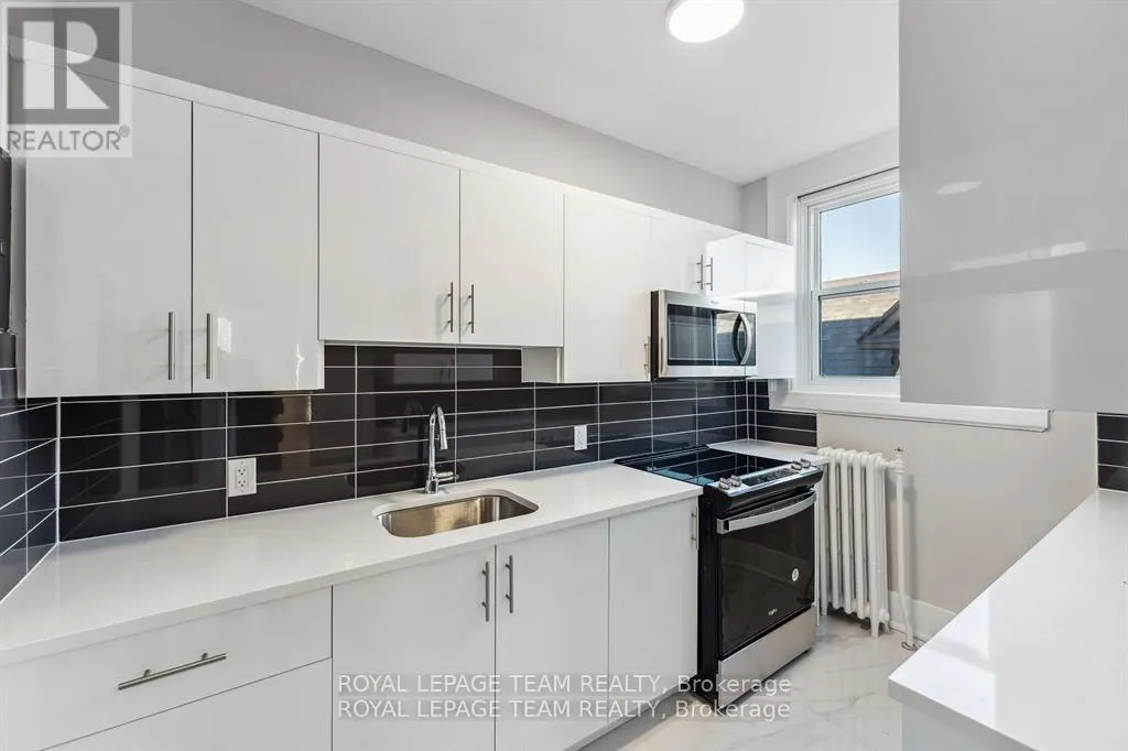 30 - 407 ELGIN STREET