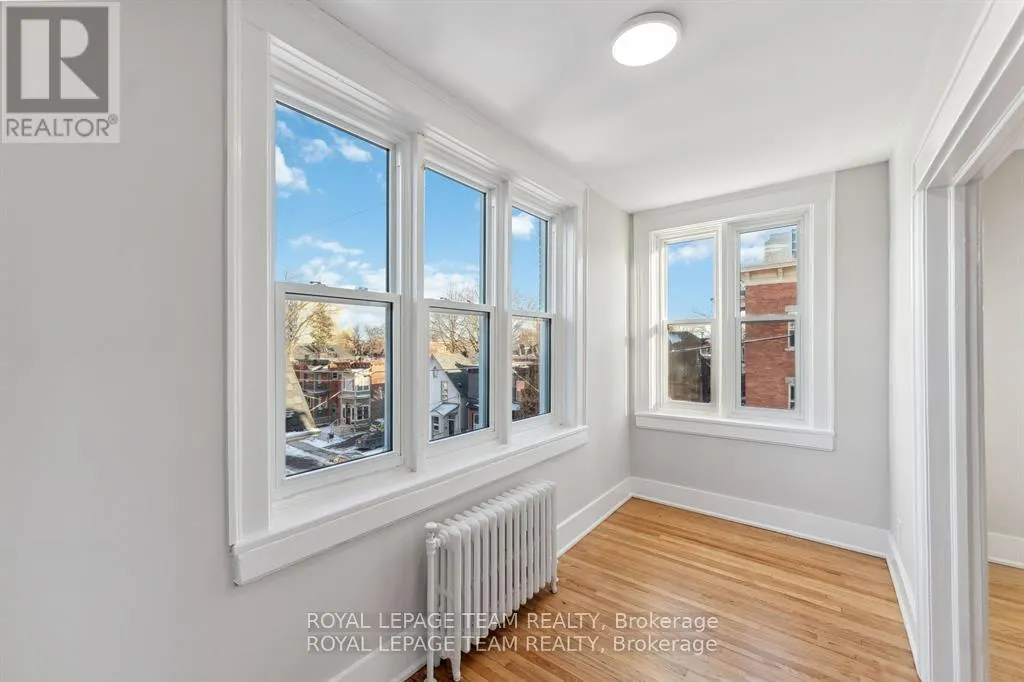 30 - 407 ELGIN STREET