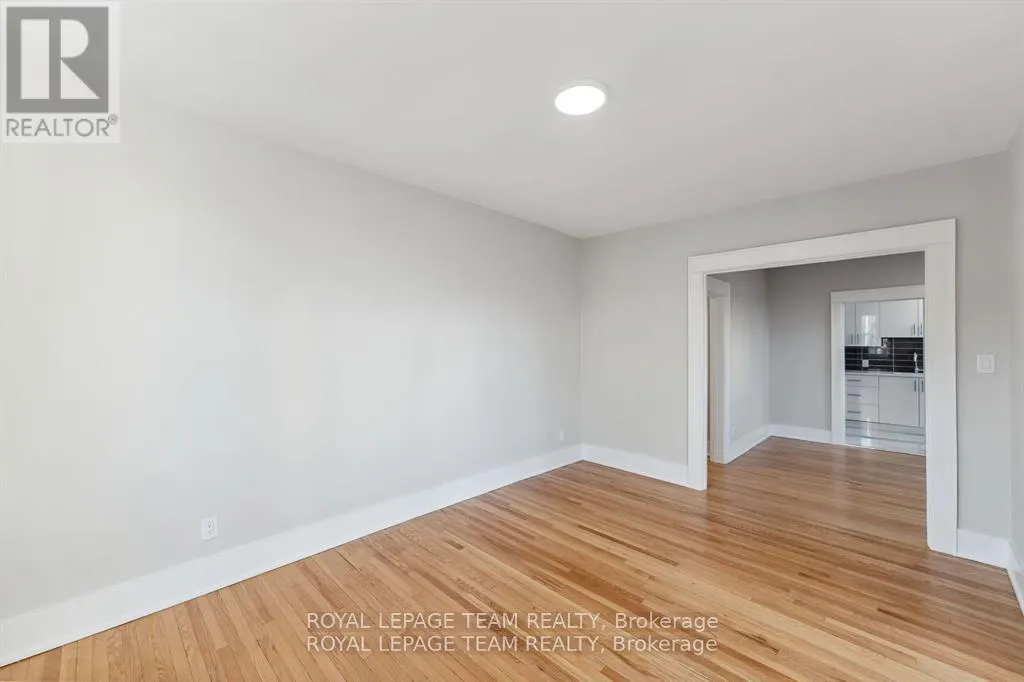 30 - 407 ELGIN STREET