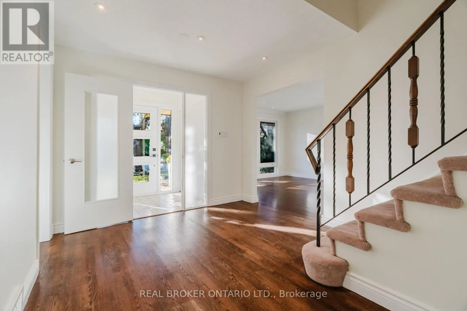 905 PLANTE DRIVE