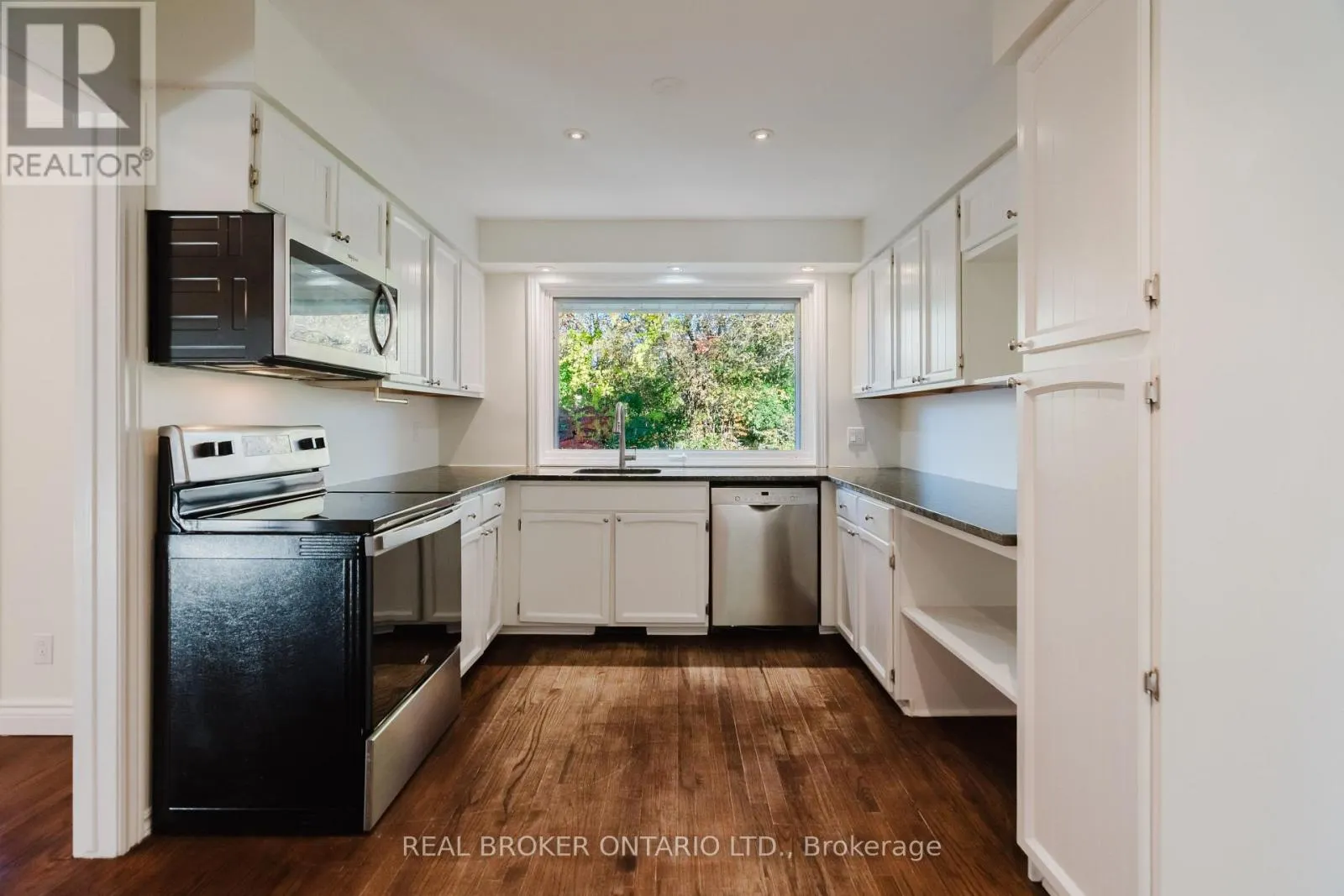 905 PLANTE DRIVE