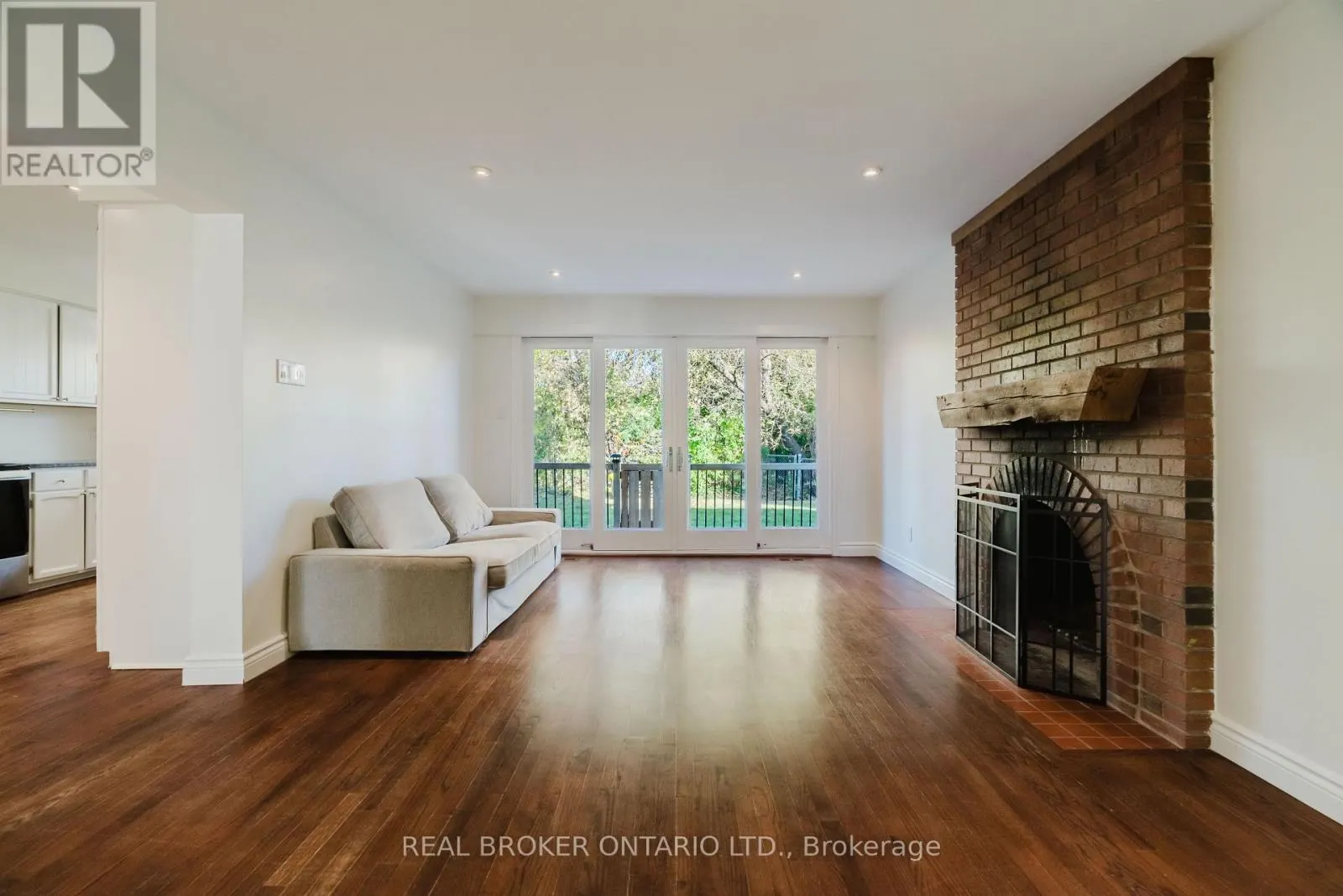 905 PLANTE DRIVE