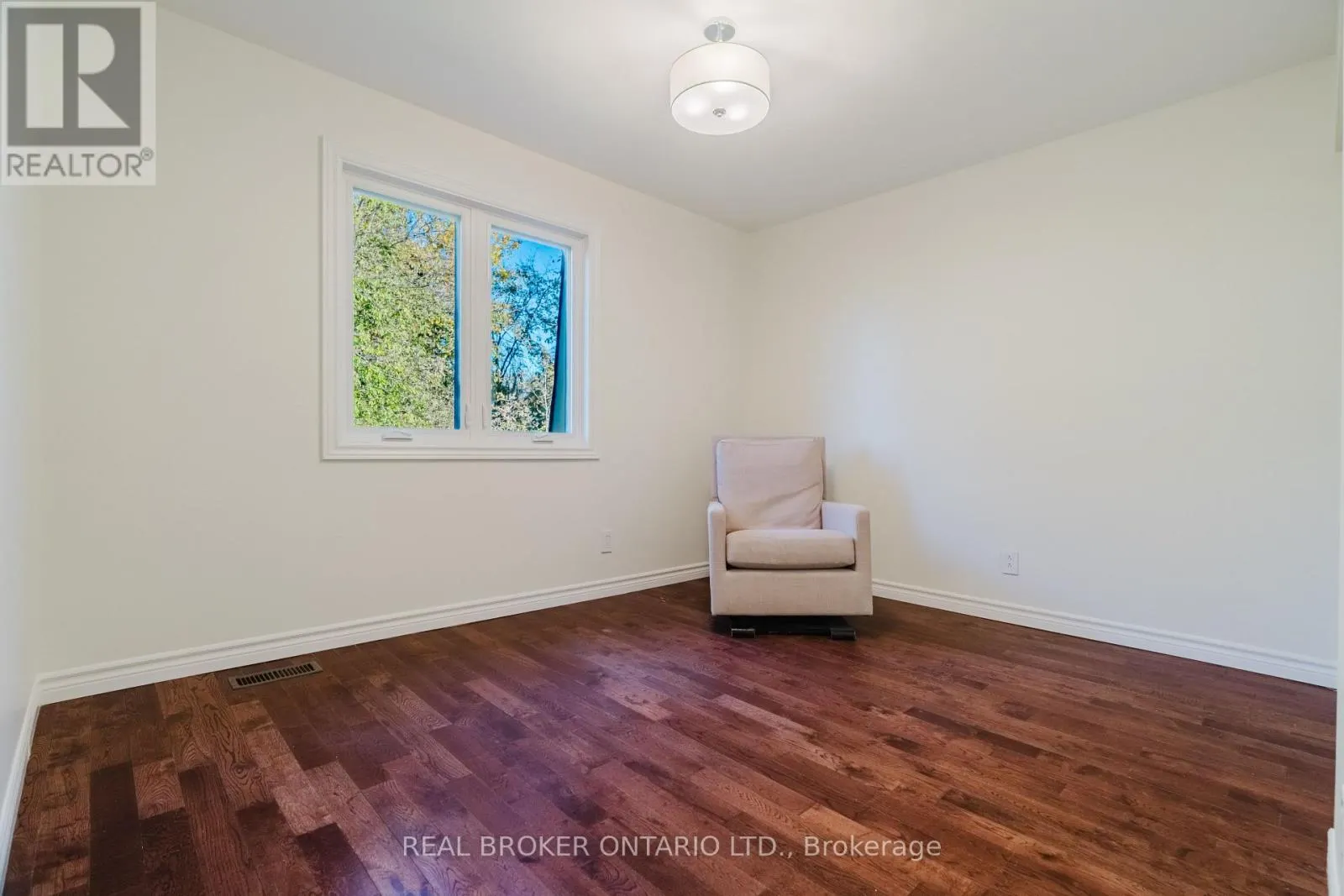 905 PLANTE DRIVE