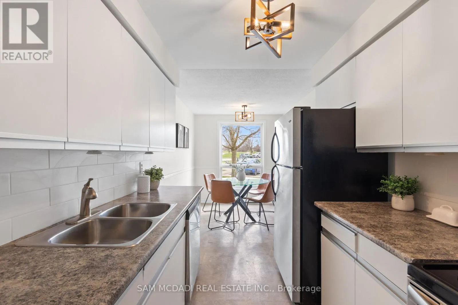 2 - 160 RITTENHOUSE ROAD
