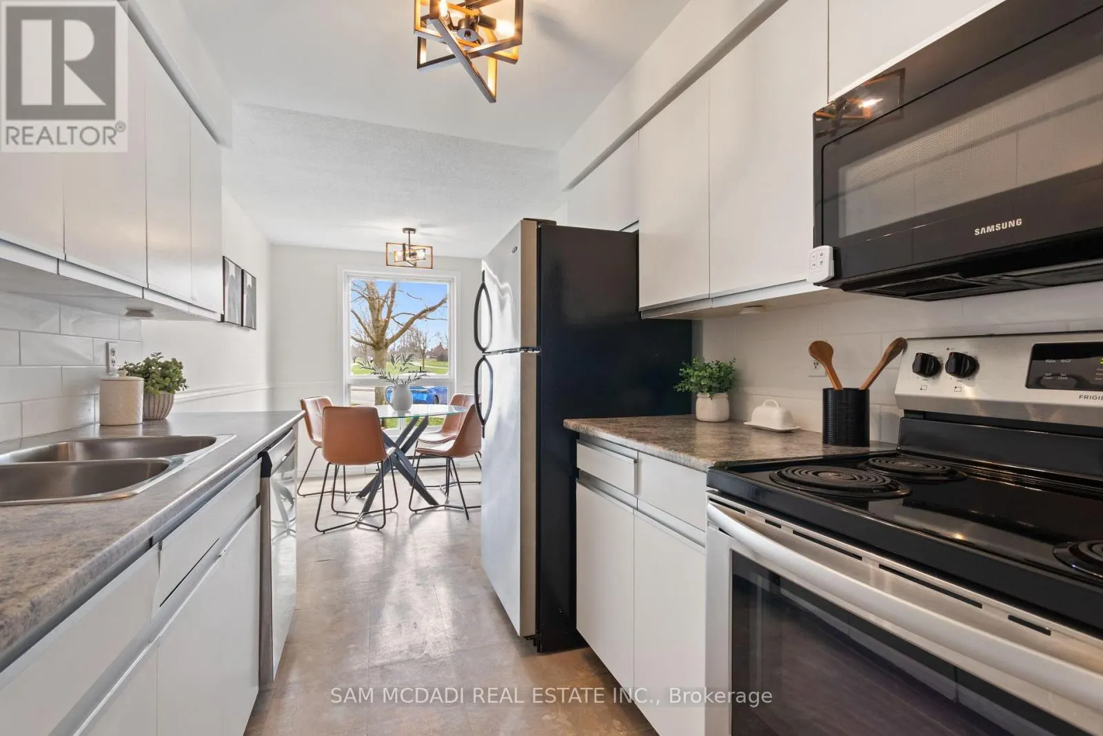 2 - 160 RITTENHOUSE ROAD