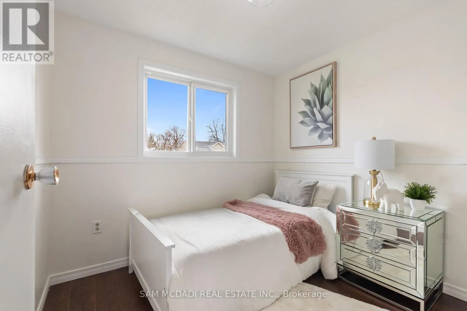 2 - 160 RITTENHOUSE ROAD