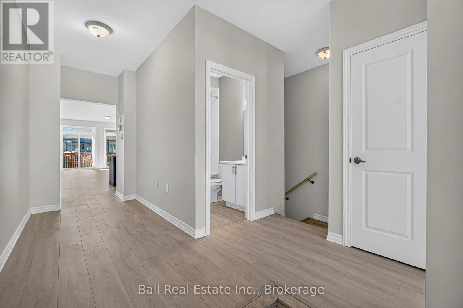 26 - 17 LAKEWOOD CRESCENT #26
