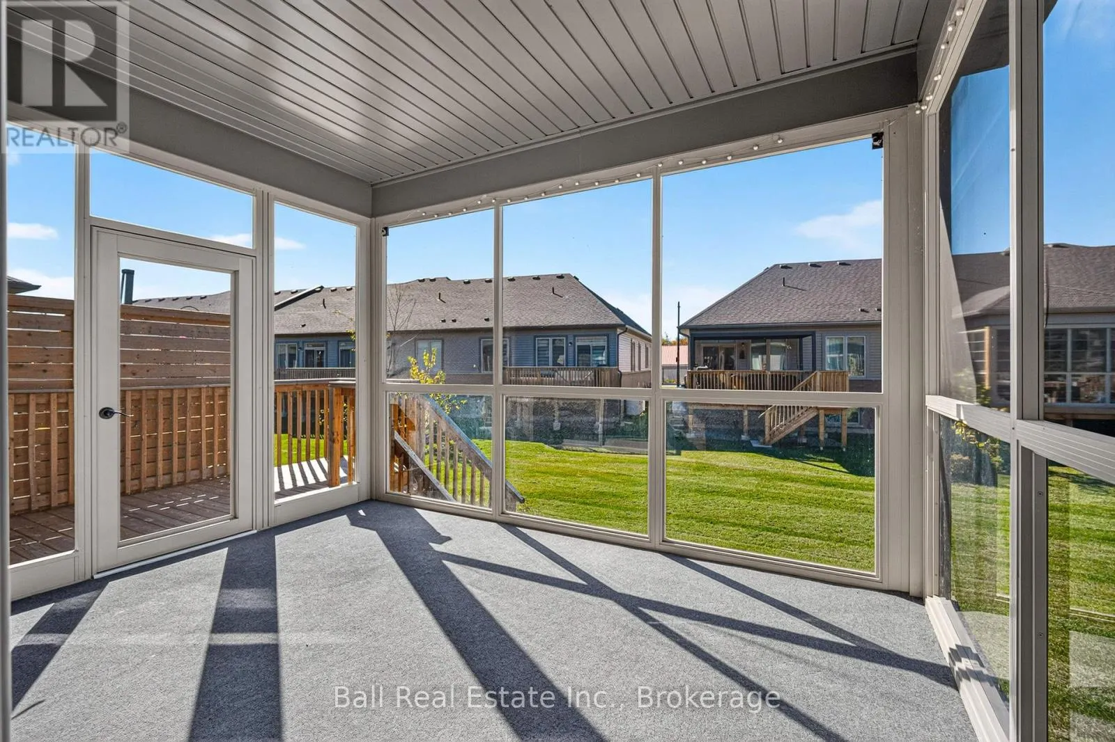 26 - 17 LAKEWOOD CRESCENT #26
