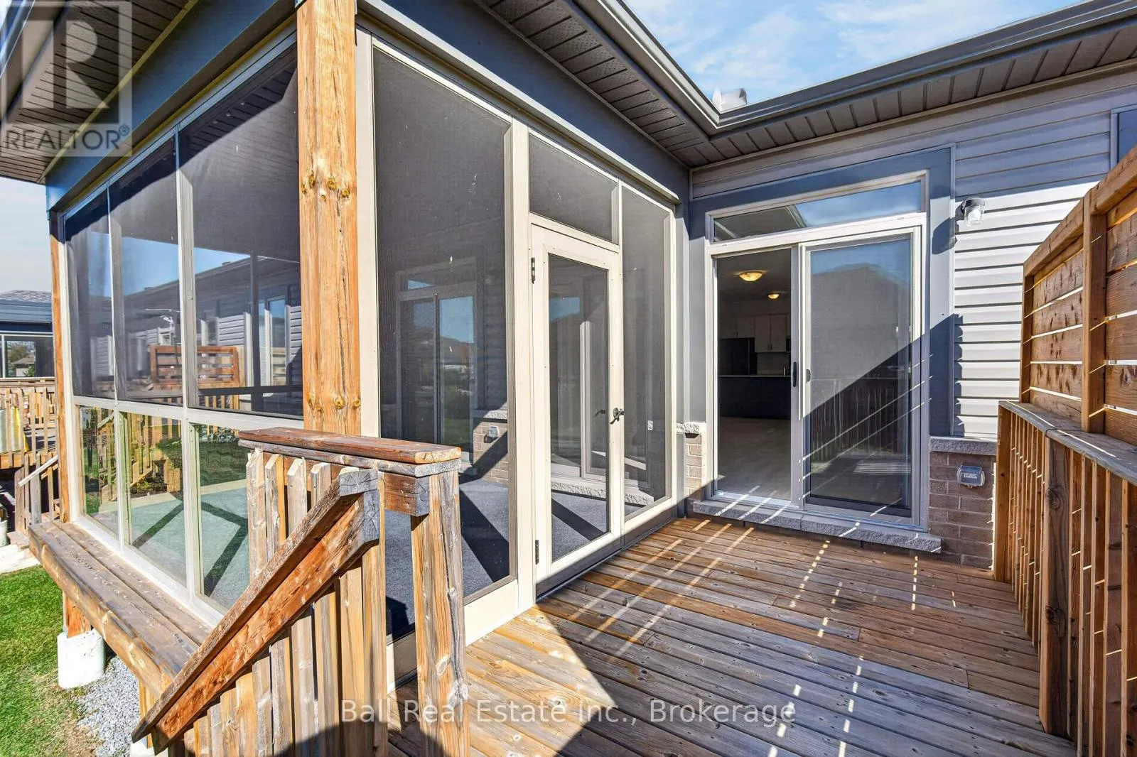 26 - 17 LAKEWOOD CRESCENT #26