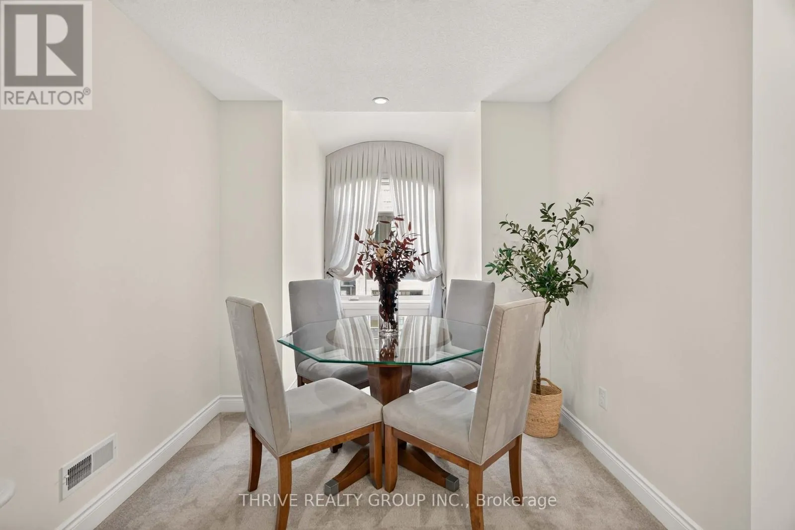 44 - 2215 CALLINGHAM DRIVE #44