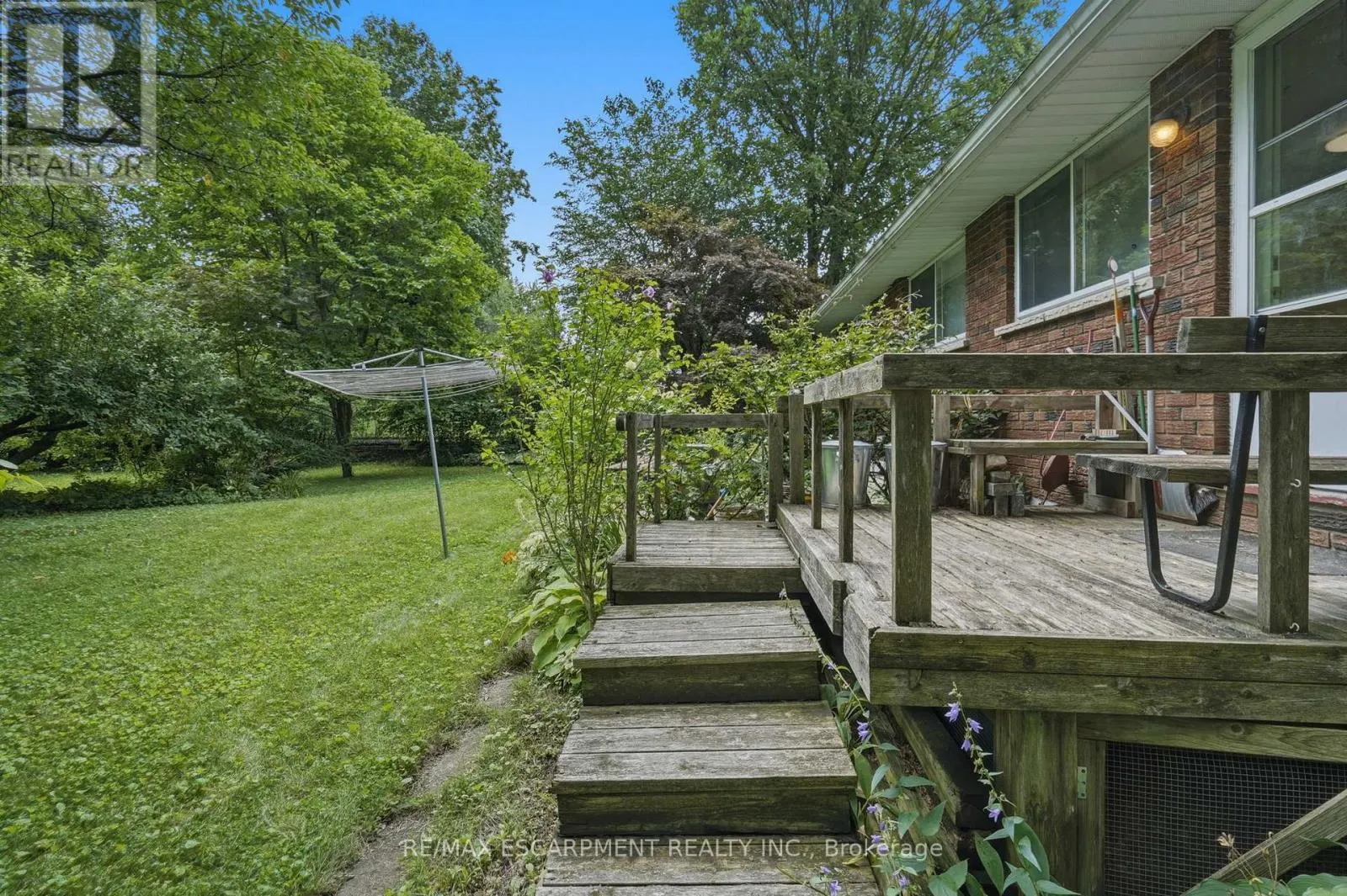 44 MCDONALD COURT