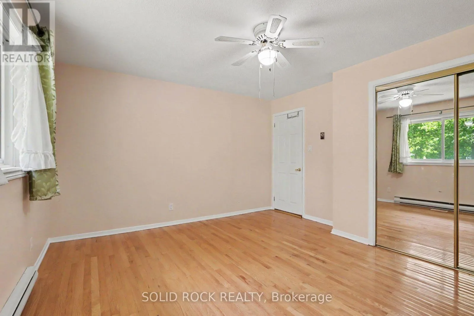 220 HIGHFIELD CRESCENT
