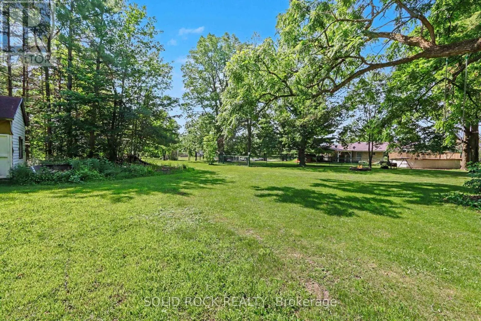 220 HIGHFIELD CRESCENT