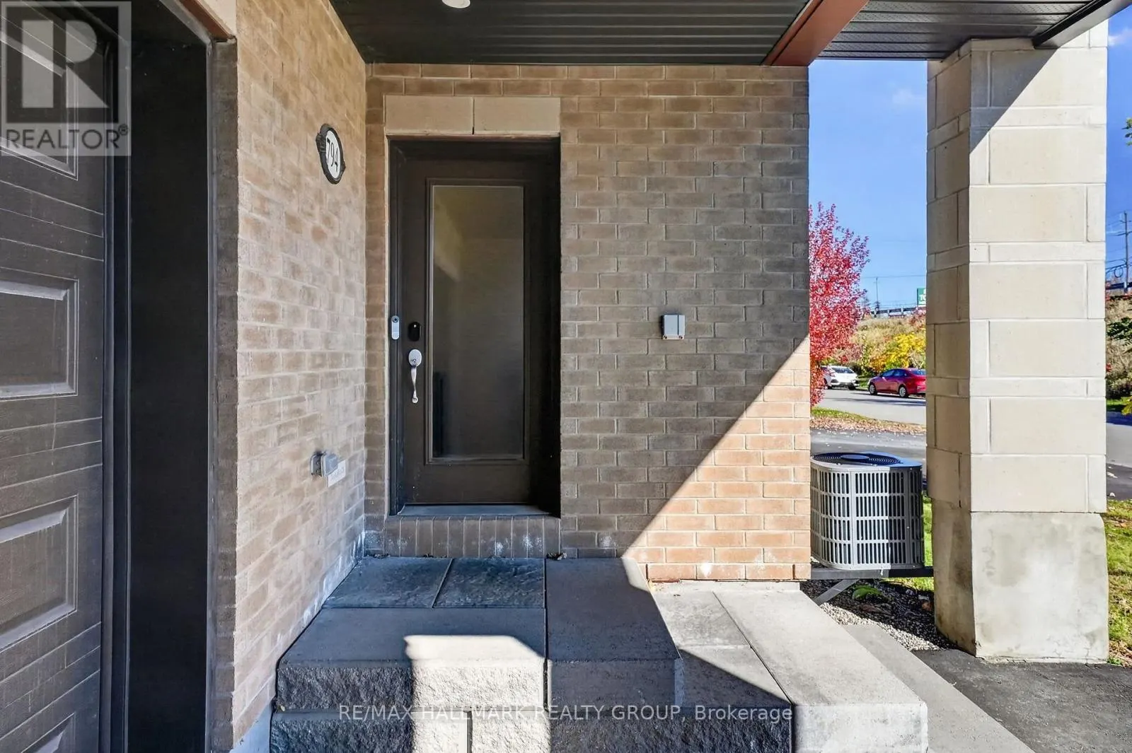 794 CAP DIAMANT WAY