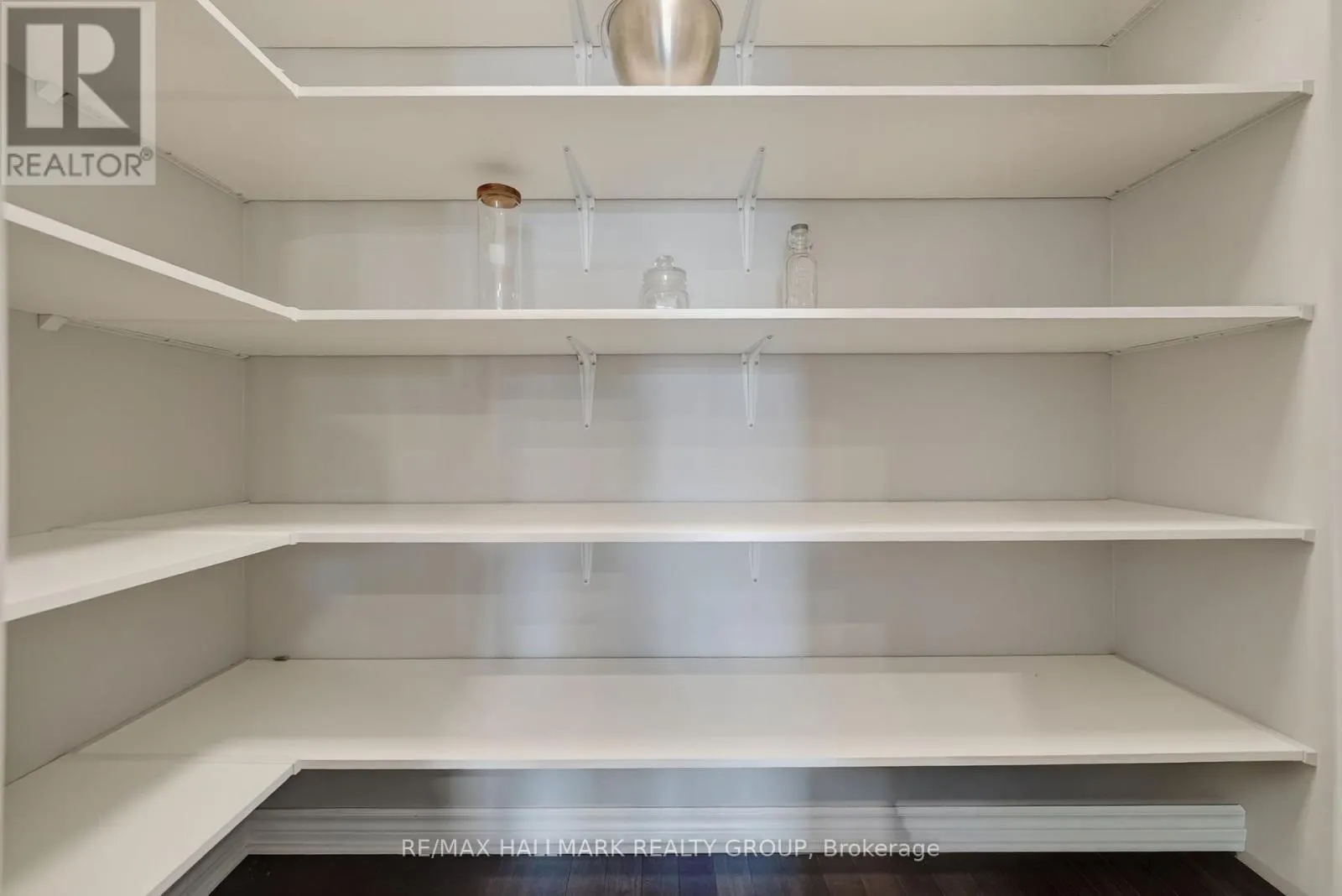 794 CAP DIAMANT WAY