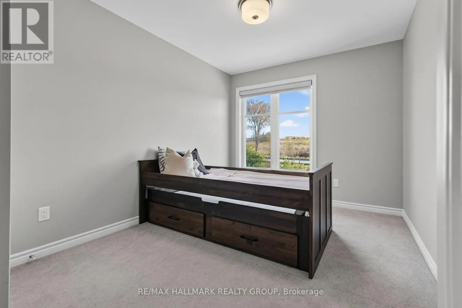 794 CAP DIAMANT WAY