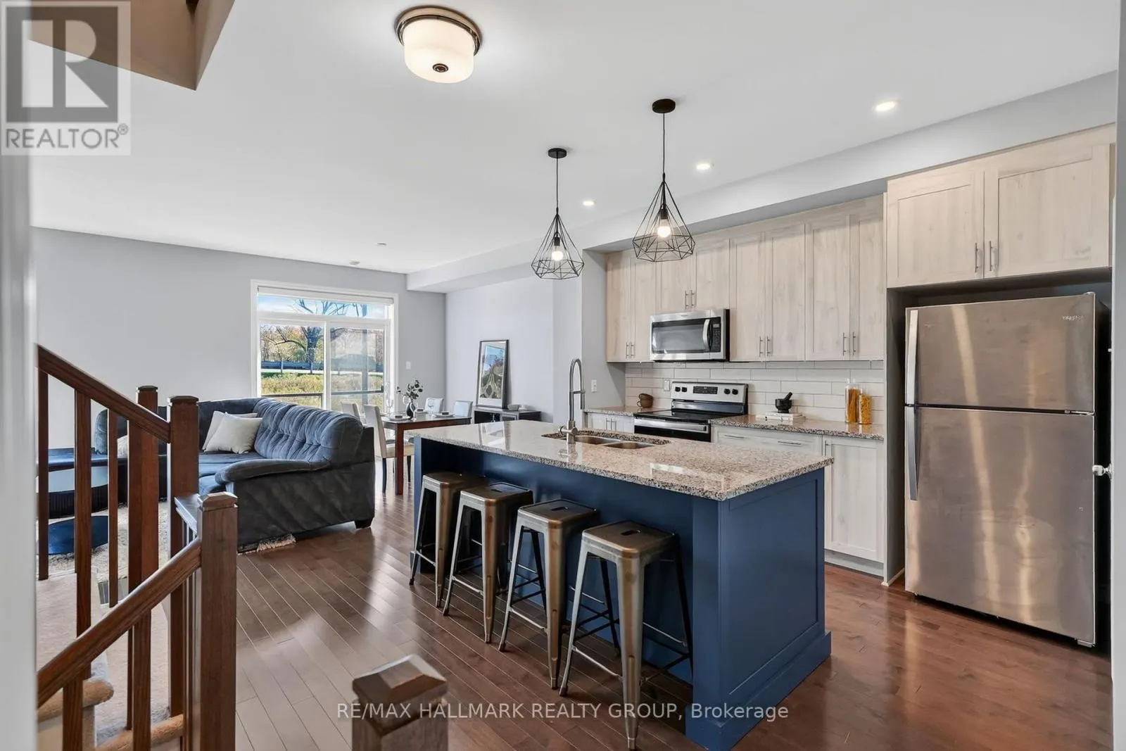 794 CAP DIAMANT WAY