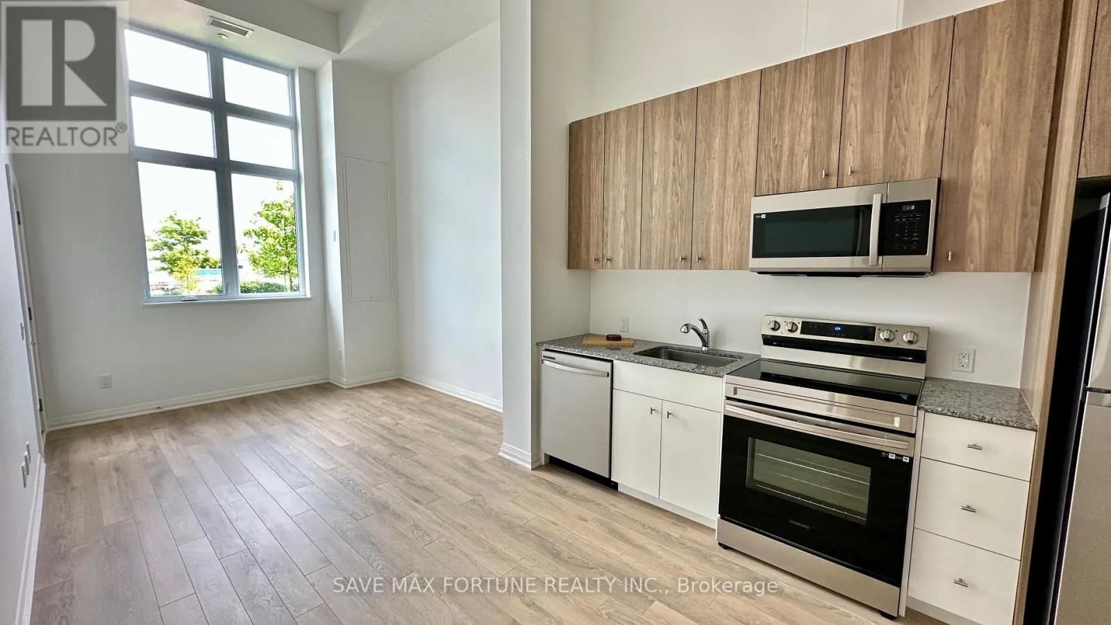 110 - 101 GOLDEN EAGLE ROAD