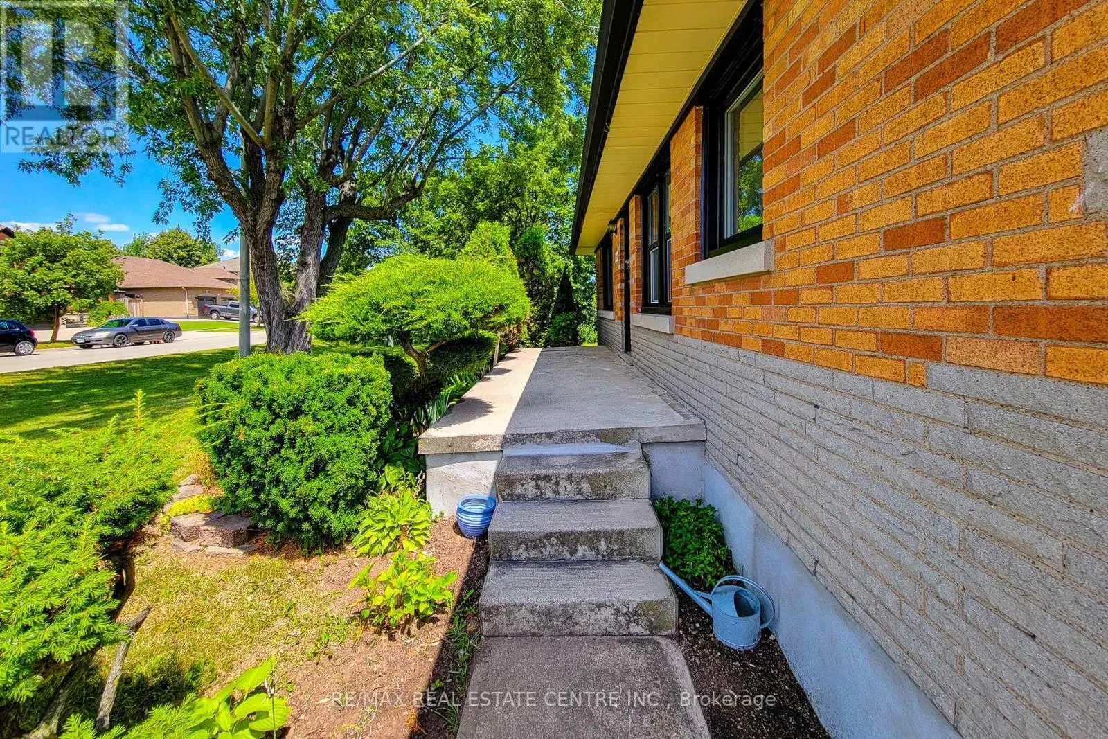 220 WINONA ROAD