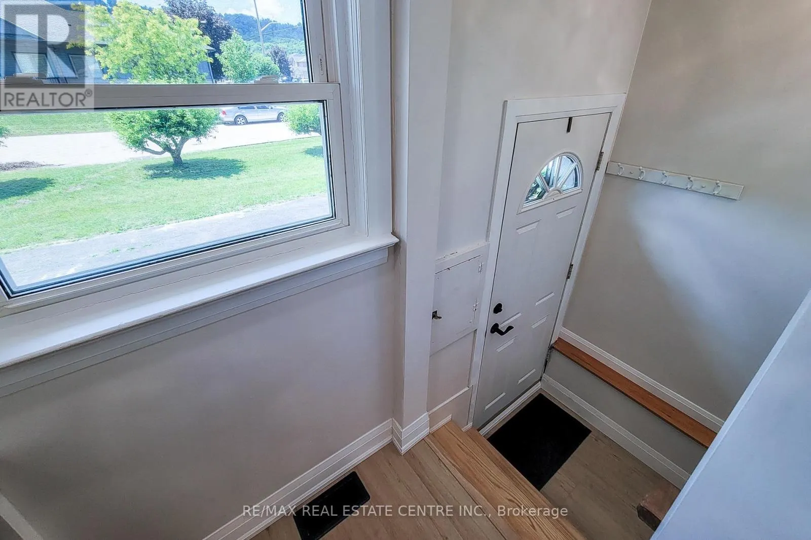 220 WINONA ROAD
