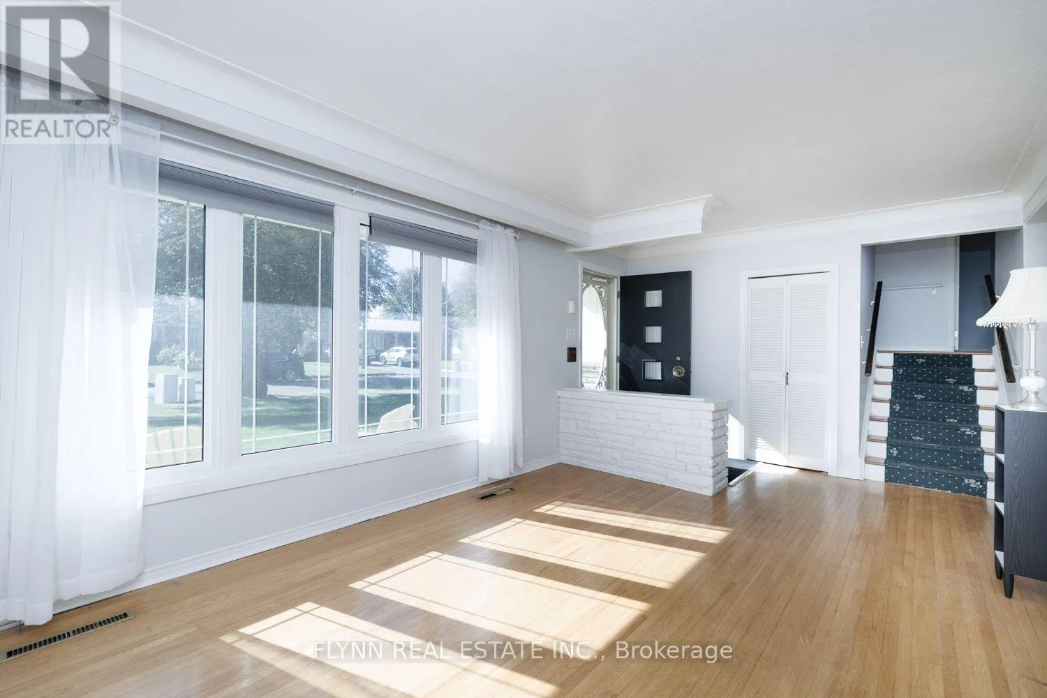 8968 BANTING AVENUE