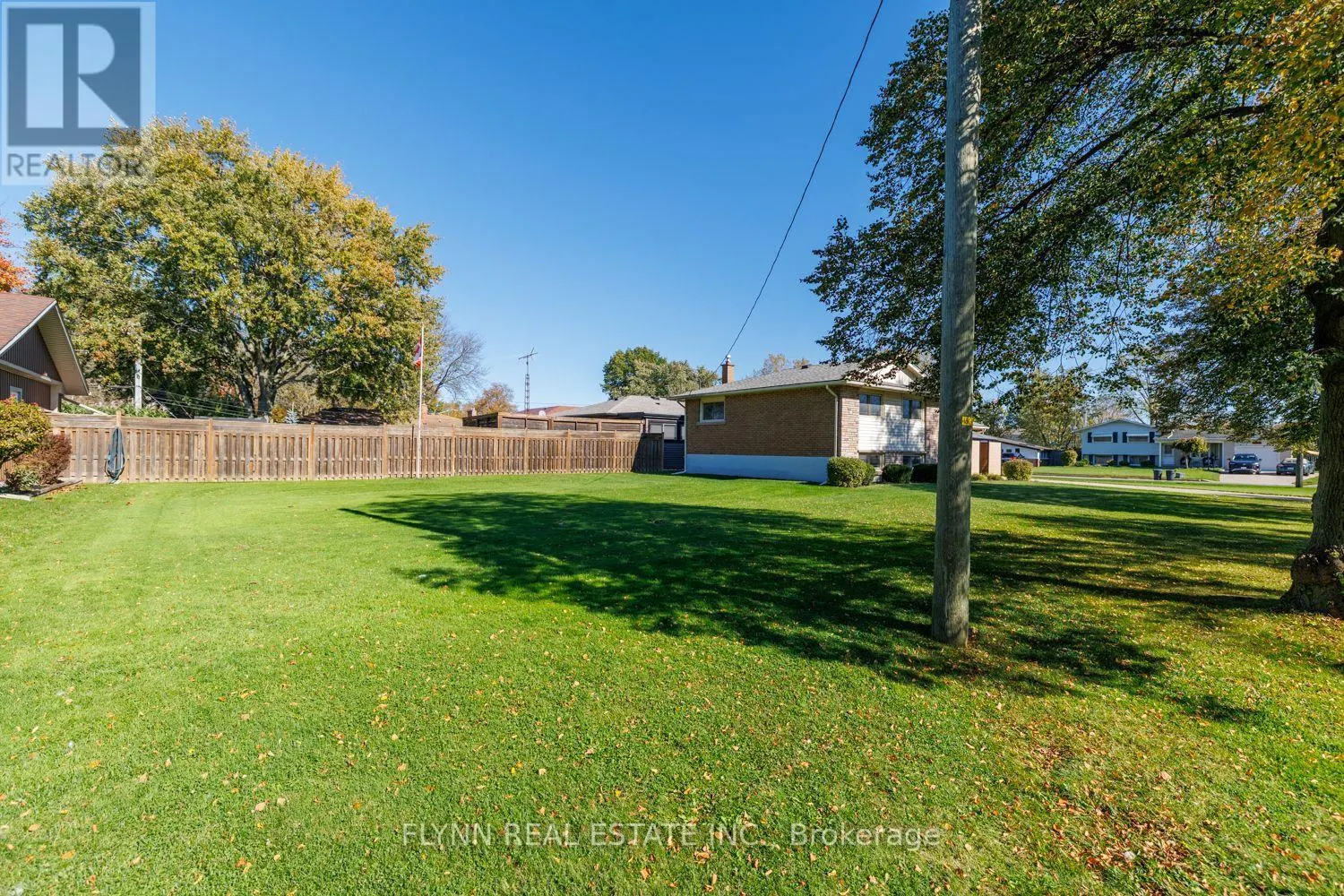 8968 BANTING AVENUE