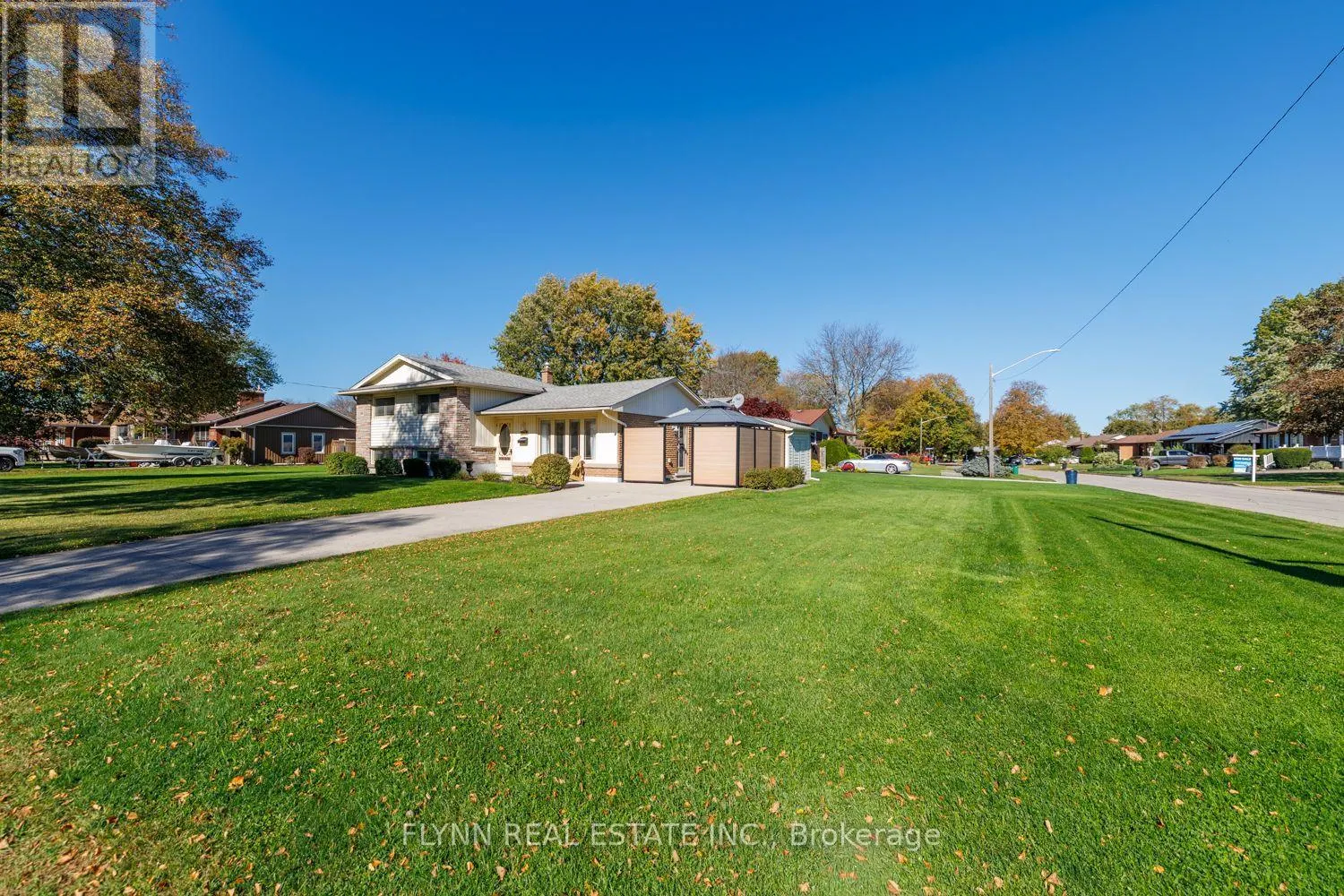 8968 BANTING AVENUE