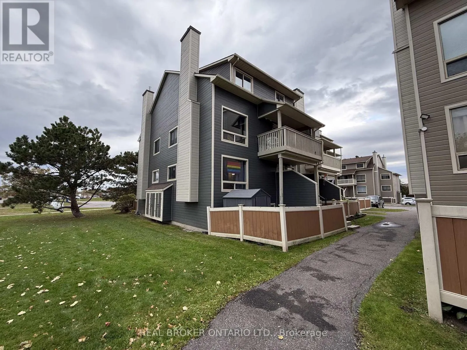 72B - 750 ST. ANDRE DRIVE