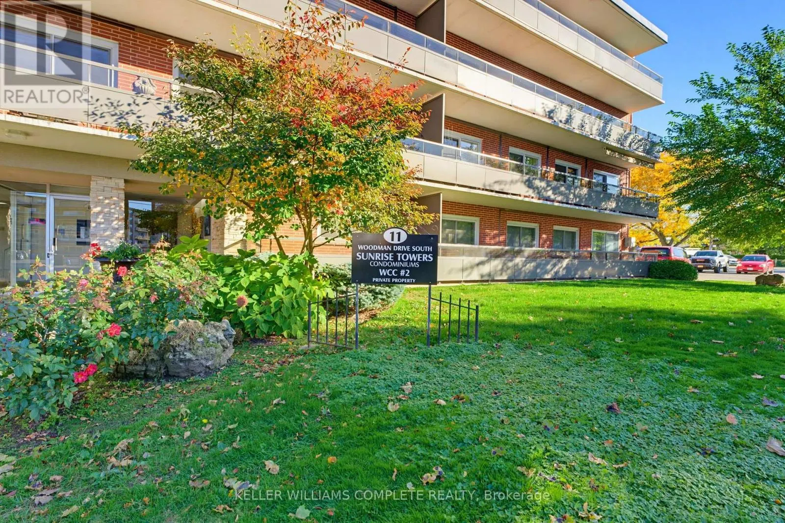 210 - 11 WOODMAN DRIVE S