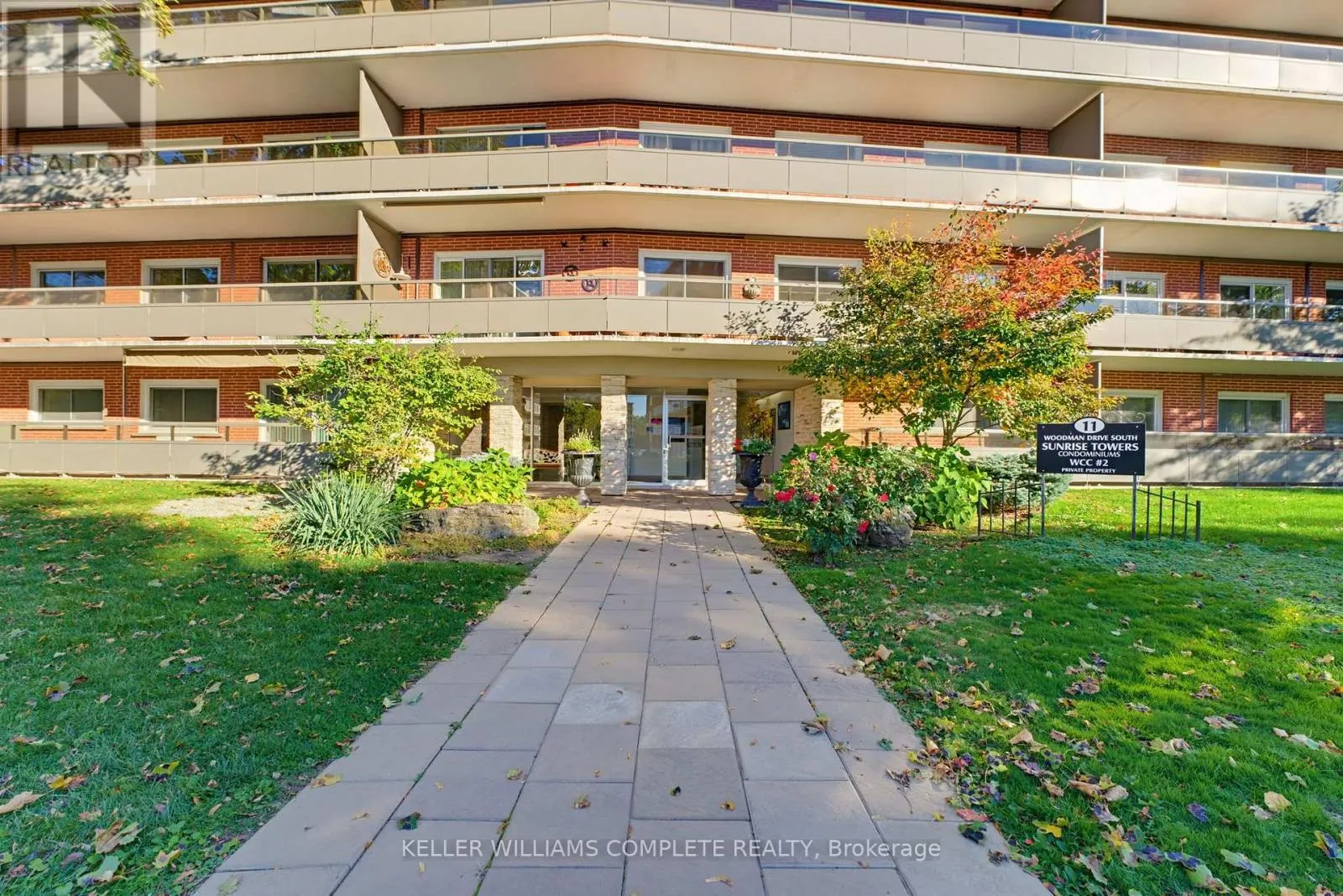 210 - 11 WOODMAN DRIVE S