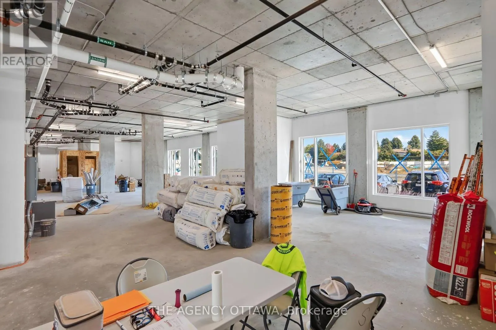 1 - 3073 RIVERSIDE DRIVE E