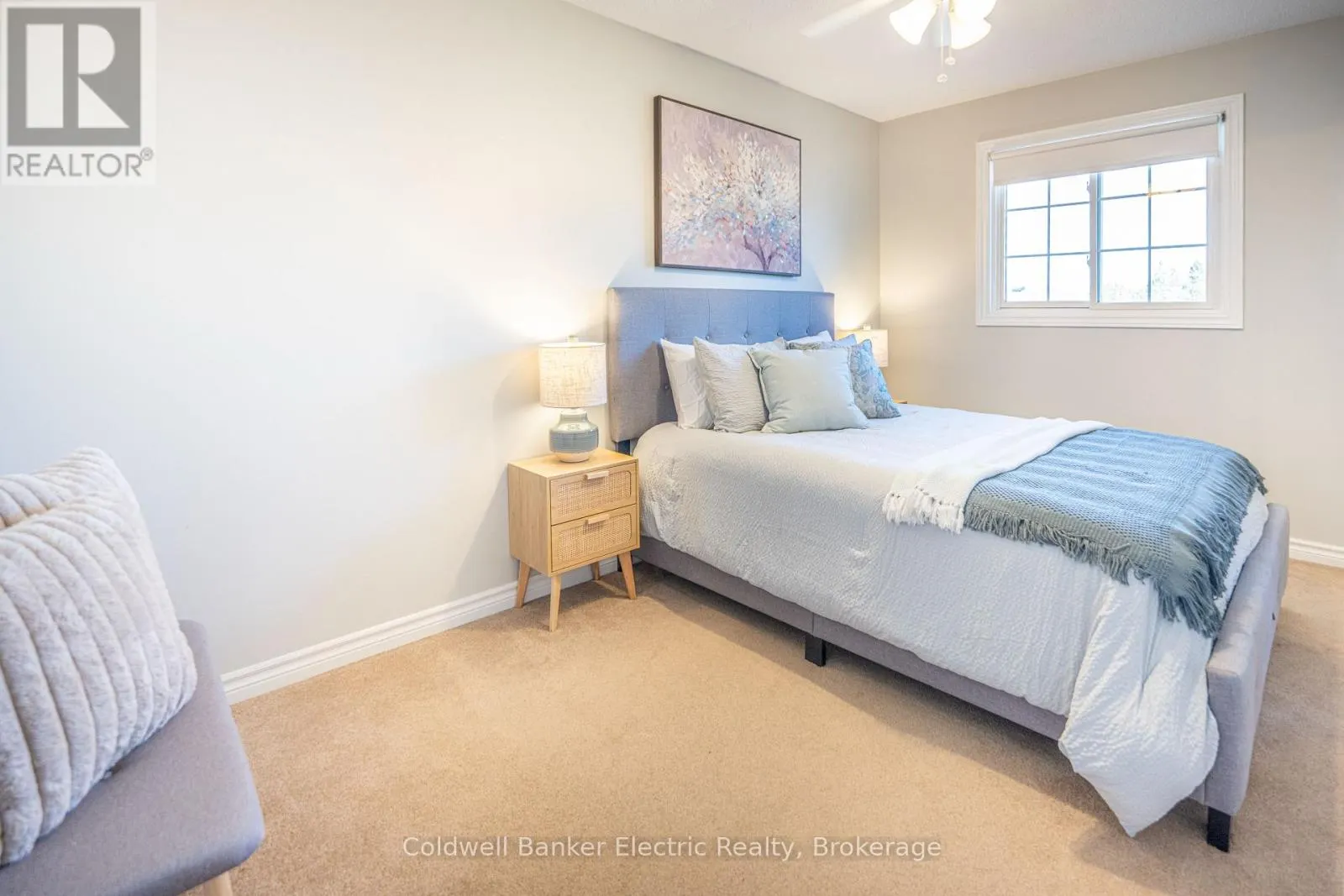 958 SMITHSIDE COURT