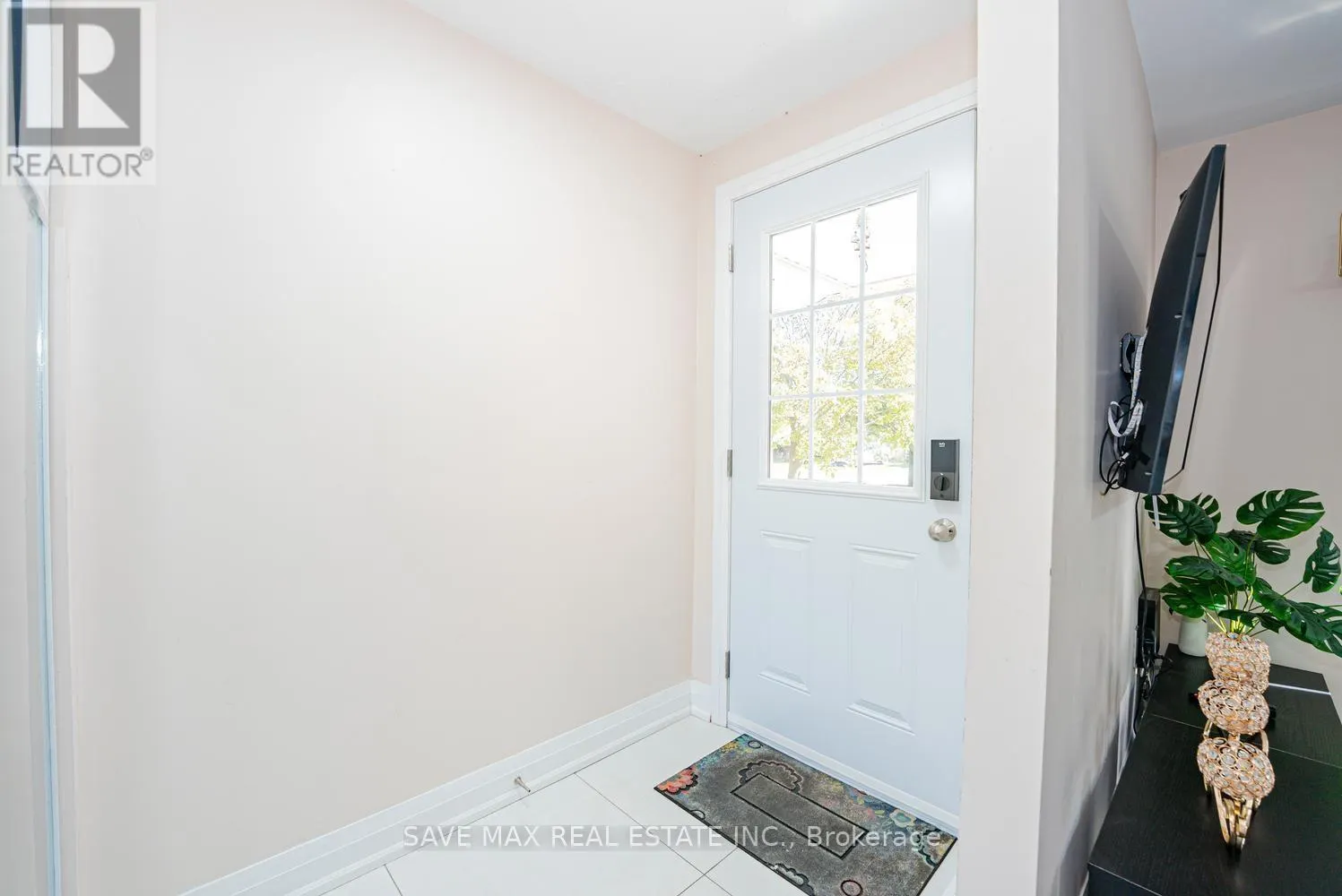 38 MANLEY CRESCENT
