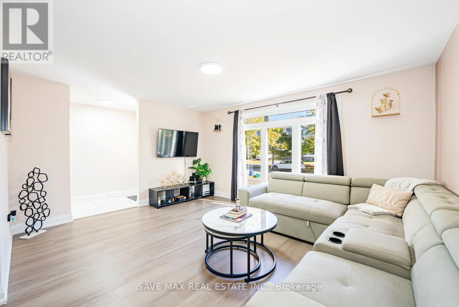 38 MANLEY CRESCENT