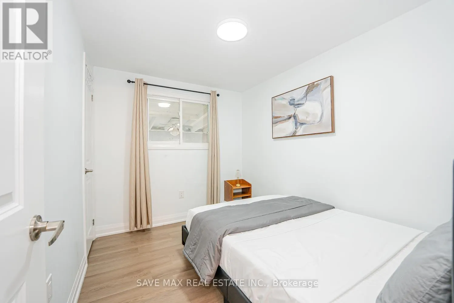 38 MANLEY CRESCENT