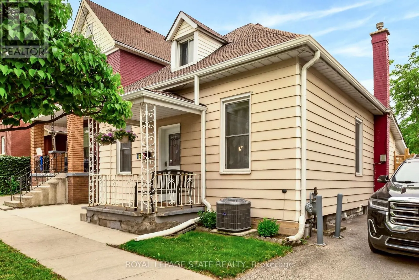 66 BEECHWOOD AVENUE