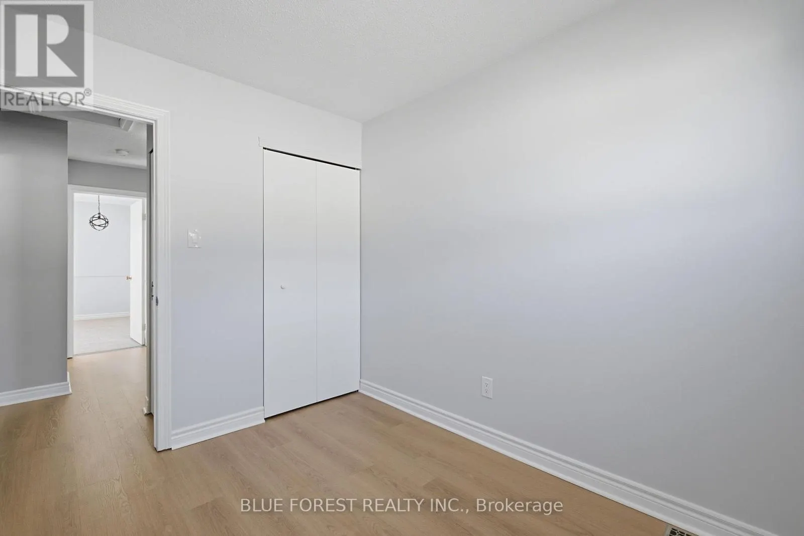 8 - 1920 CULVER DRIVE #8