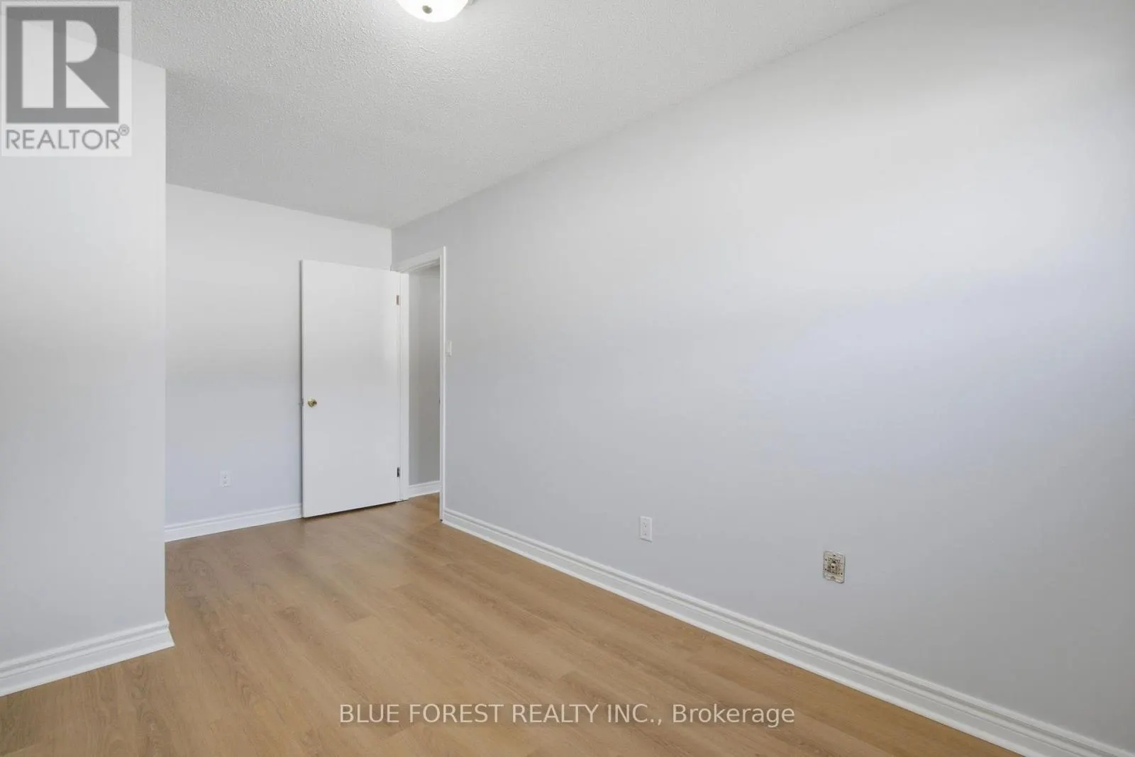 8 - 1920 CULVER DRIVE #8