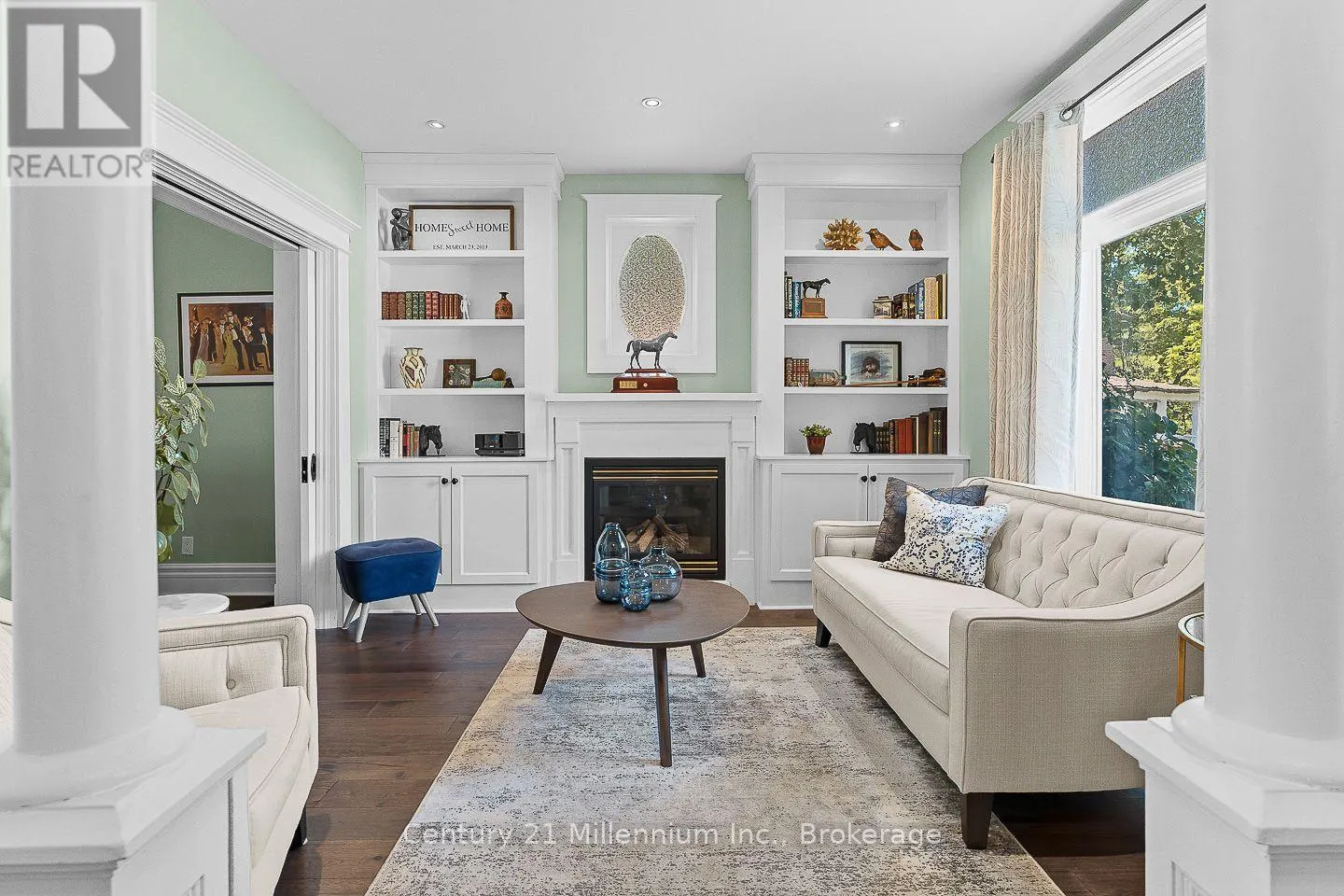 169 5TH A STREET E
