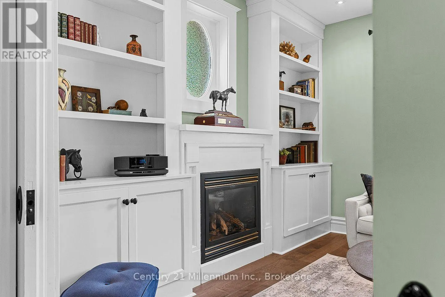 169 5TH A STREET E