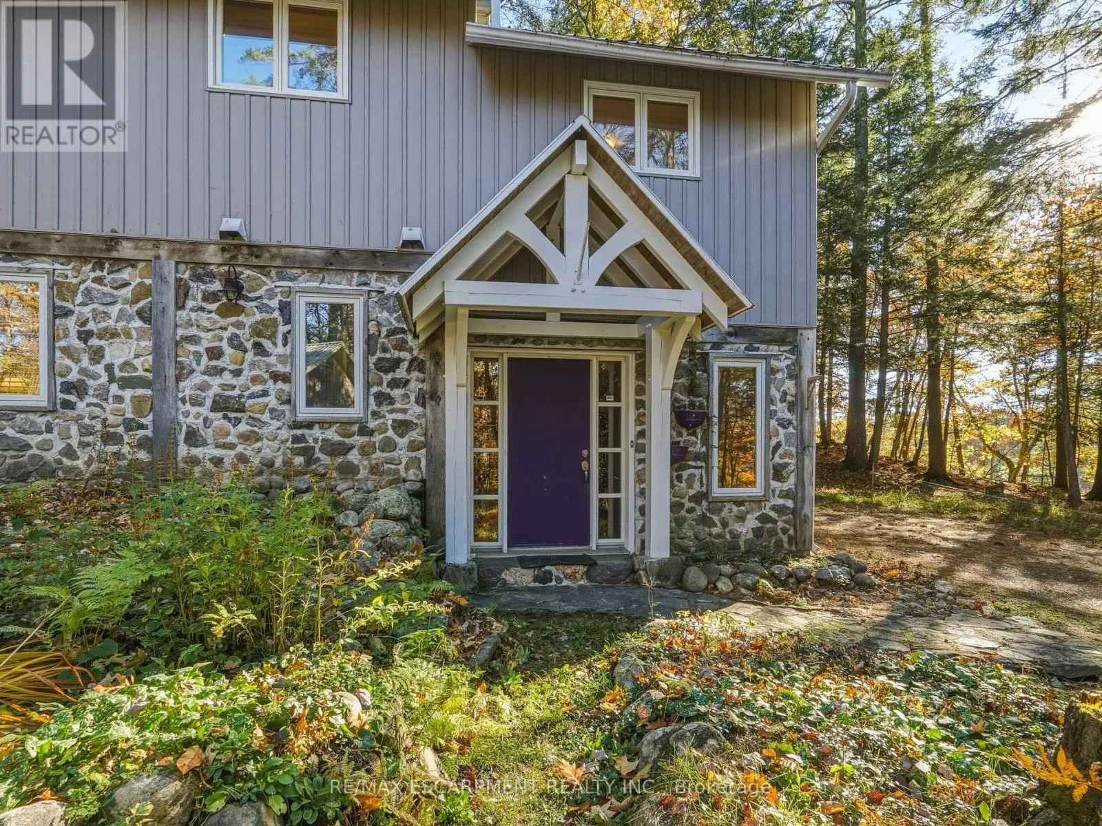 55 MARY LAKE CRESCENT